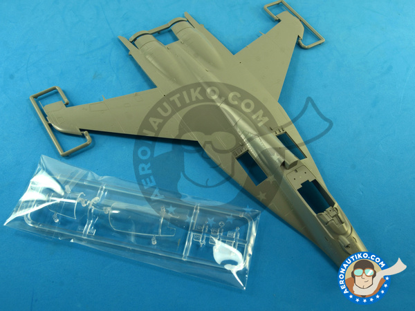 Image 1: Mikoyan MiG-29 Fulcrum 9-12 Late type | Airplane kit in 1/48 scale manufactured by Great Wall Hobby (ref. S4801)