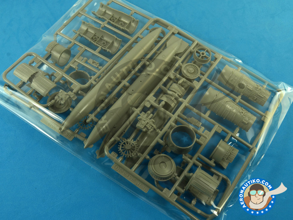 Image 6: Mikoyan MiG-29 Fulcrum 9-12 Late type | Airplane kit in 1/48 scale manufactured by Great Wall Hobby (ref. S4801)