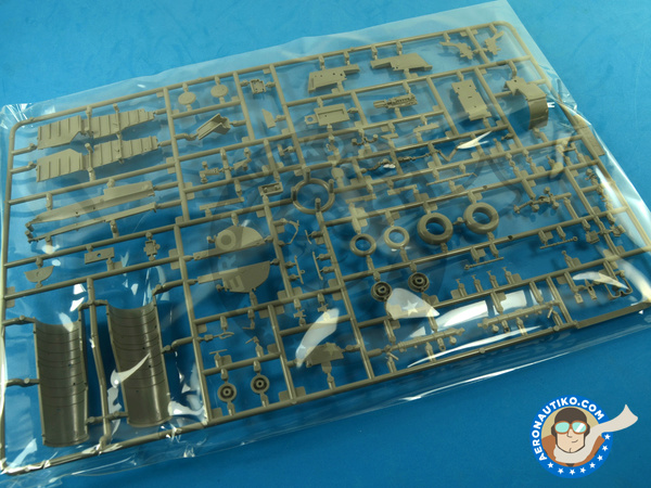 Image 12: Mikoyan MiG-29 Fulcrum 9-12 Late type | Airplane kit in 1/48 scale manufactured by Great Wall Hobby (ref. S4801)