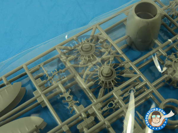 Image 6: Northrop P-61 Black Widow B Last Down | Airplane kit in 1/48 scale manufactured by Great Wall Hobby (ref. S4802)