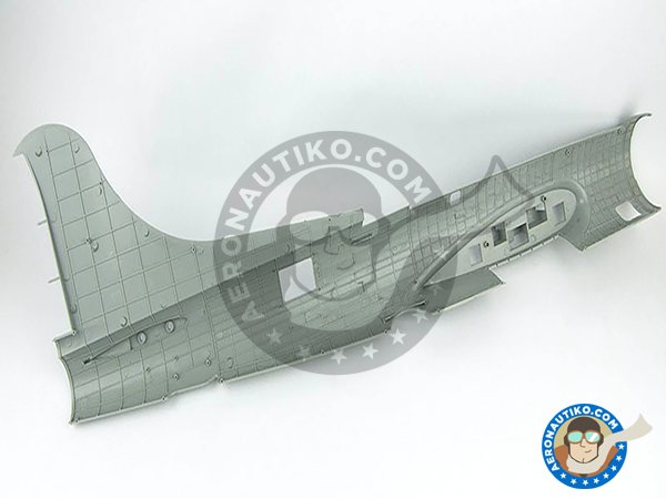Image 2: B-17 E/F Flying Fortress | Maqueta de avión en escala 1/32 fabricado por HK Models (ref. 01E05)
