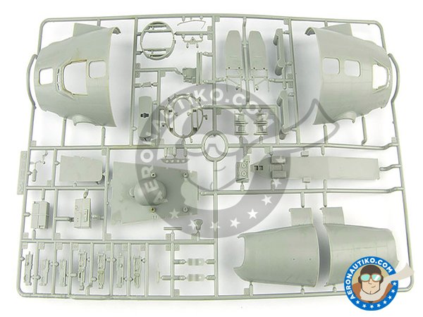 Image 5: B-17 E/F Flying Fortress | Maqueta de avión en escala 1/32 fabricado por HK Models (ref. 01E05)