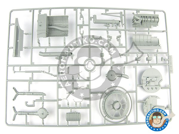 Image 9: B-17 E/F Flying Fortress | Maqueta de avión en escala 1/32 fabricado por HK Models (ref. 01E05)