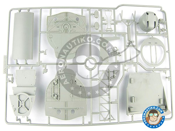 Image 12: B-17 E/F Flying Fortress | Maqueta de avión en escala 1/32 fabricado por HK Models (ref. 01E05)