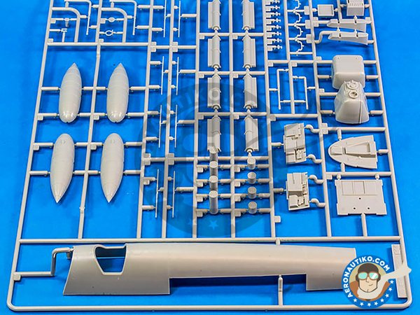 Image 2: Dornier Do 335 B-6 Nightfighter | Airplane kit in 1/32 scale manufactured by HK Models (ref. 01E21)