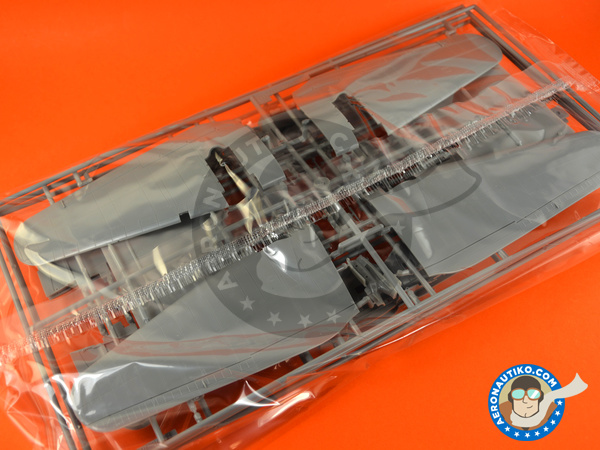 Image 4: Heinkel He 111 Z-2 | Airplane kit in 1/72 scale manufactured by Hasegawa (ref. 01940)