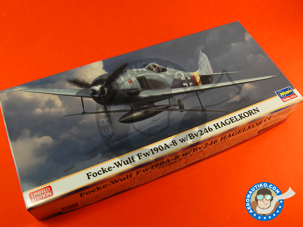 Image 1: Focke-Wulf Fw 190 Würger A-8 w / Bv 246 Hagelkorn | Airplane kit in 1/72 scale manufactured by Hasegawa (ref. 01984)