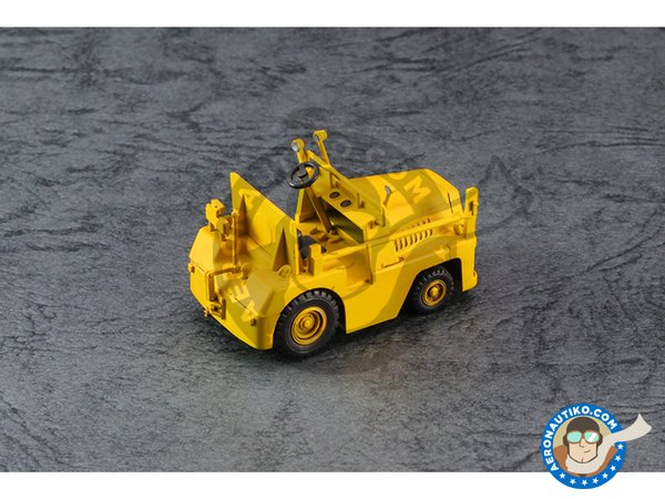 Image 2: Lockheed T-33A "Shooting Star" & Tractor | Airplane kit in 1/72 scale manufactured by Hasegawa (ref. 02363)