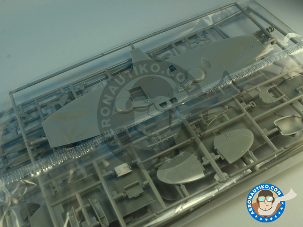 Image 3: Supermarine Seafire Mk. Ib | Airplane kit in 1/48 scale manufactured by Hasegawa (ref. 07309)