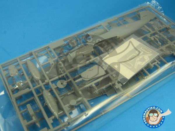 Image 5: Messerschmitt Bf 109 E-4/7/B Jabo | Airplane kit in 1/48 scale manufactured by Hasegawa (ref. 07316)