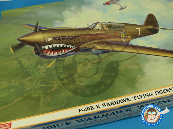 Image 1: Curtiss P-40 Warhawk E / K | Airplane kit in 1/32 scale manufactured by Hasegawa (ref. 08226)
