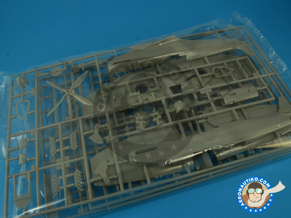 Image 8: Supermarine Spitfire Mk. IXc | Airplane kit in 1/48 scale manufactured by Hasegawa (ref. 09079)