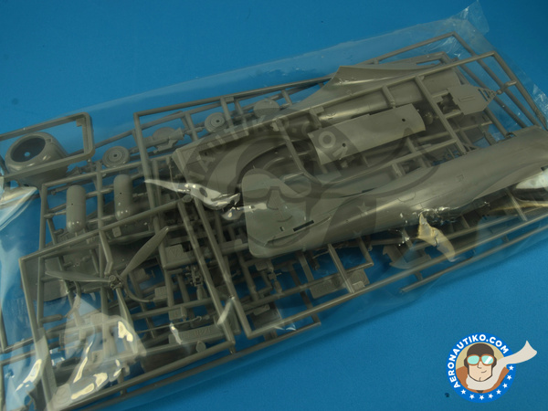 Image 8: Douglas SBD Dauntless 3 | Airplane kit in 1/48 scale manufactured by Hasegawa (ref. 09119)