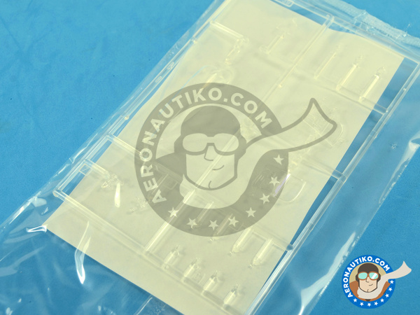 Image 8: Bell P-39 Airacobra Q | Airplane kit in 1/48 scale manufactured by Hasegawa (ref. 09974)