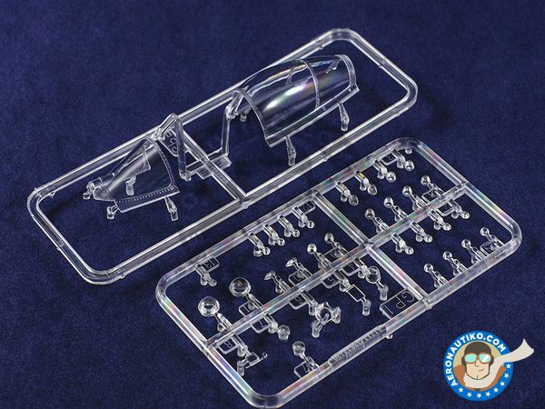 Image 3: Su-27 Flanker Early Version | Airplane kit in 1/48 scale manufactured by Hobby Boss (ref. 81712)