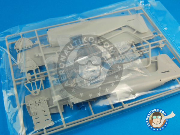 Image 3: Grumman F6F Hellcat 5N | Airplane kit in 1/48 scale manufactured by Hobby Boss (ref. HBOSS-80341)