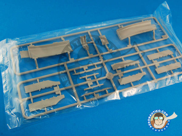 Image 7: Ling-Temco-Vought A-7 Corsair II A-7K | Airplane kit in 1/48 scale manufactured by Hobby Boss (ref. HBOSS-80347)