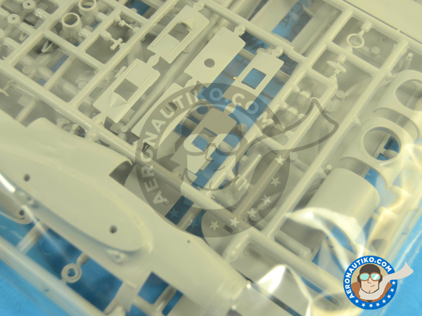 Image 3: CANT Z.506 Airone | Airplane kit in 1/72 scale manufactured by Italeri (ref. 1360)