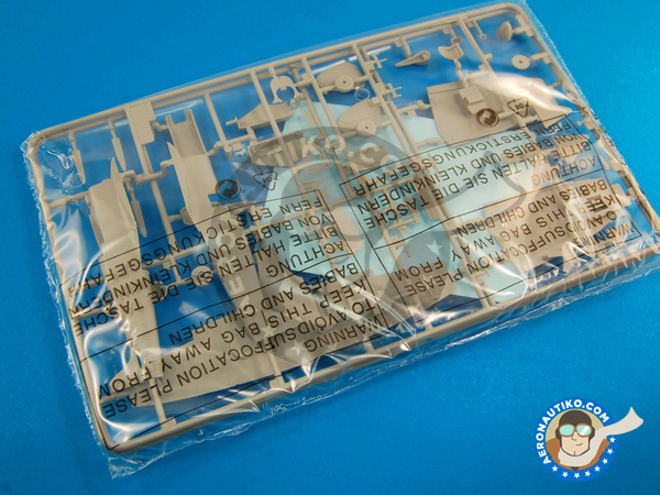 Image 7: Supermarine Spitfire Mk. VI | Airplane kit in 1/72 scale manufactured by Italeri (ref. ITA1307)