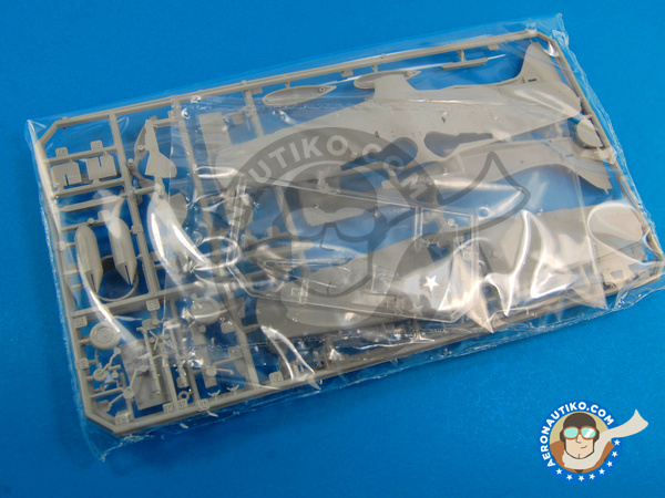 Image 3: Focke-Wulf Fw 190 Würger D-9 | Maqueta de avión en escala 1/72 fabricado por Italeri (ref. ITA1312)