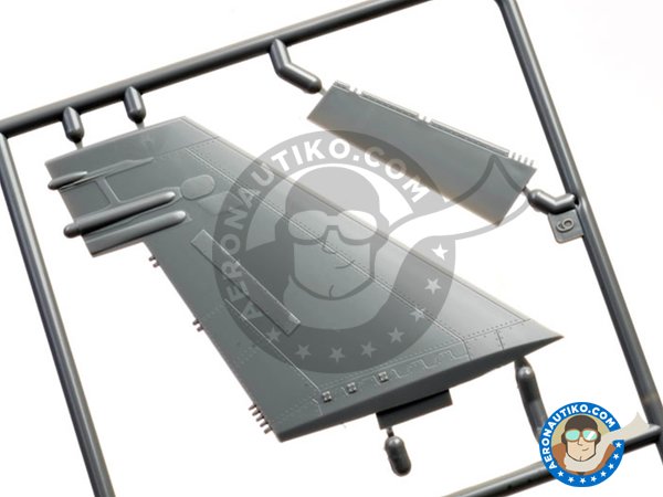 Image 1: F/A-18D ATARS | Airplane kit in 1/48 scale manufactured by Kinetic Model Kits (ref. K48033)