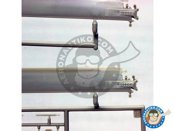 Image 15: MH-60L Blackhawk | Maqueta de Helicóptero en escala 1/35 fabricado por Kitty Hawk (ref. KH50005)