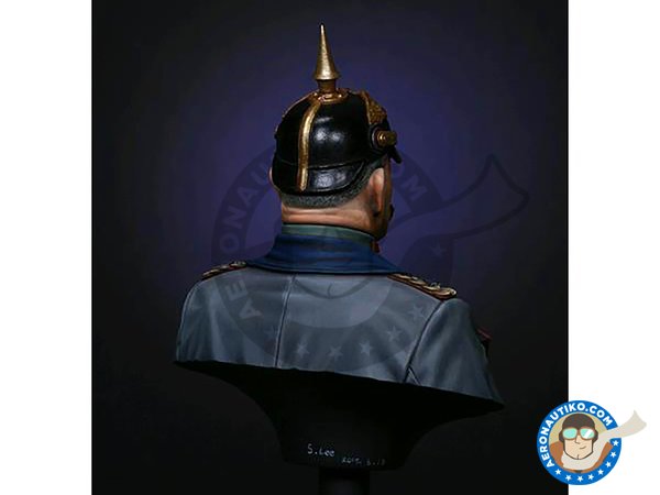 Image 2: Paul von Hindenburg, circa 1916-1917 Scale 1/10 | Bust in 1/16 scale manufactured by LIFE MINIATURES (ref. LM-B015)