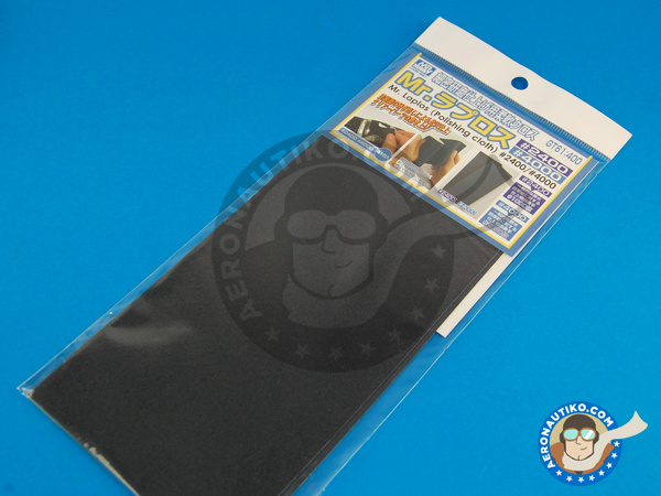 Image 1: Mr Laplos Polishing Cloth - Papel de lija de grano 2400 y 4000 | Lijas fabricado por Mr Hobby (ref. GT-61)