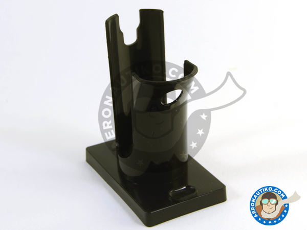 Image 3: Mr. Stand Airbrush holder | Airbrush stand manufactured by Mr Hobby (ref. PS-256)