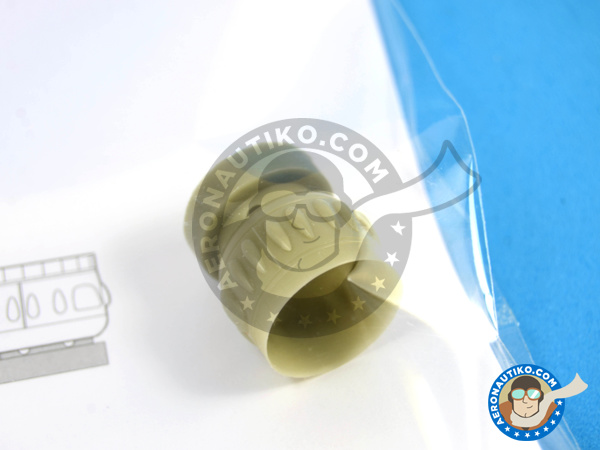 Image 2: Arado Ar 196 | Cowling in 1/72 scale manufactured by Quickboost (ref. QB72395)