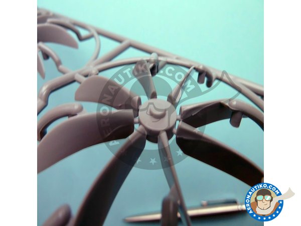 Image 4: Airbus A400M "Atlas" | Airplane kit in 1/72 scale manufactured by Revell (ref. 03929)