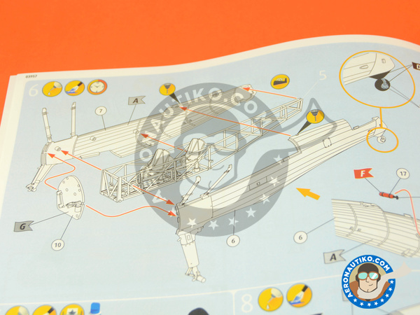 Image 7: Stearman PT-17 Kaydet | Airplane kit in 1/48 scale manufactured by Revell (ref. REV03957)