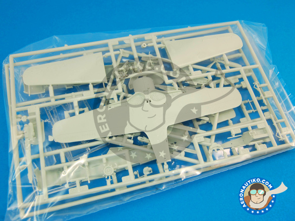 Image 8: Focke-Wulf Fw 190 Würger F-8 / A-8 + BV 246 Hagelkorn | Airplane kit in 1/72 scale manufactured by Revell (ref. REV04171)