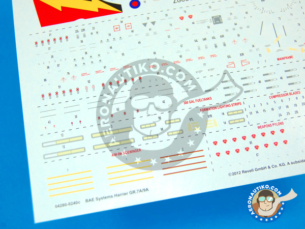 Image 4: British Aerospace Harrier II GR Mk. 7 / 9 | Maqueta de avión en escala 1/72 fabricado por Revell (ref. REV04280)