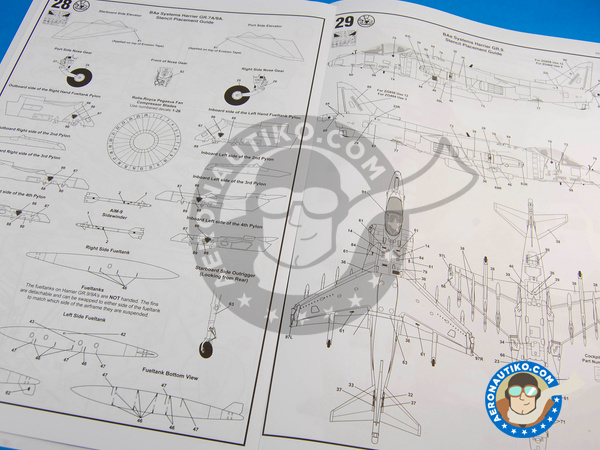 Image 10: British Aerospace Harrier II GR Mk. 7 / 9 | Maqueta de avión en escala 1/72 fabricado por Revell (ref. REV04280)