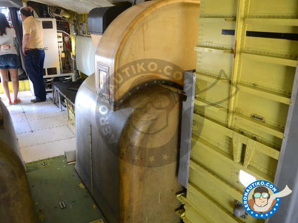 Image 12: Canadair CL-415 | Airplane kit in 1/72 scale manufactured by Revell (ref. REV04998)