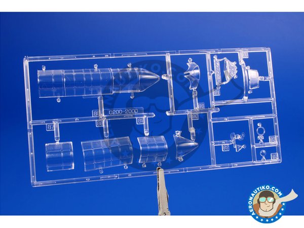 Image 3: V-156F Vindicator Aéronavale Service | Airplane kit in 1/48 scale manufactured by Special Hobby (ref. SH48213)