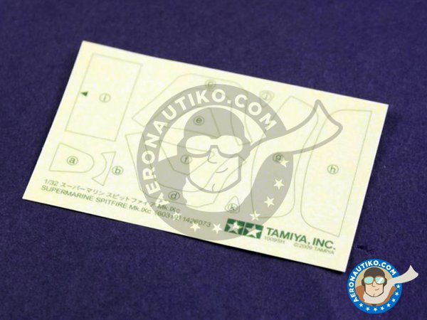 Image 11: Supermarine Spitfire Mk.VIII | Airplane kit in 1/32 scale manufactured by Tamiya (ref. 60320)