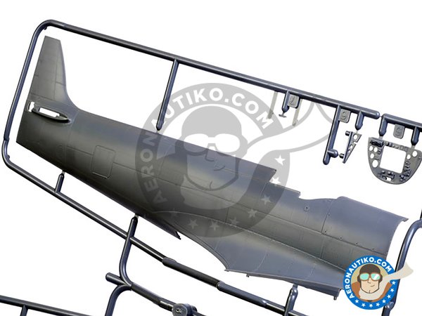 Image 1: Supermarine Spitfire Mk.XVIe | Airplane kit in 1/32 scale manufactured by Tamiya (ref. 60321)