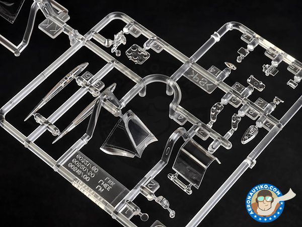 Image 7: Supermarine Spitfire Mk.XVIe | Airplane kit in 1/32 scale manufactured by Tamiya (ref. 60321)