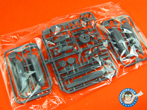 Image 9: Republic P-47 Thunderbolt M | Airplane kit in 1/48 scale manufactured by Tamiya (ref. TAM61096)