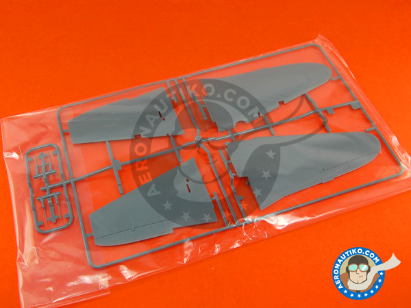 Image 2: Ilyushin IL-2 Shturmovik IL-2M3 | Airplane kit in 1/48 scale manufactured by Tamiya (ref. TAM61113)