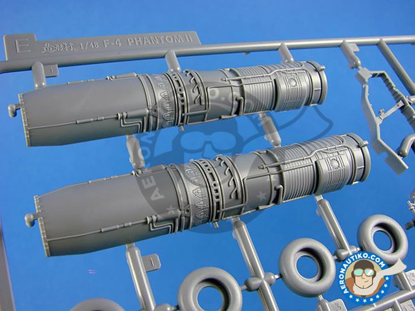 Image 11: F-4S Phantom II || Super Wings Series No.5 | Airplane kit in 1/48 scale manufactured by Zoukei-Mura (ref. SWS48-05)