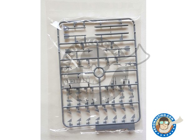 Image 6: F-4J Phantom Navy | Airplane kit in 1/48 scale manufactured by Zoukei-Mura (ref. SWS48-09)