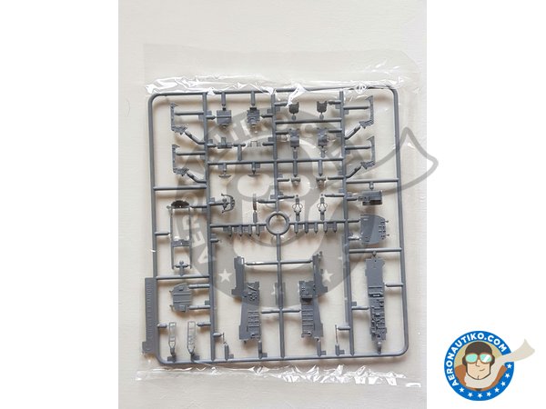 Image 9: F-4J Phantom Navy | Airplane kit in 1/48 scale manufactured by Zoukei-Mura (ref. SWS48-09)