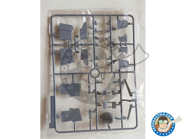 Image 12: F-4J Phantom Navy | Airplane kit in 1/48 scale manufactured by Zoukei-Mura (ref. SWS48-09)