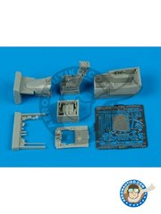 <a href="https://www.aeronautiko.com/product_info.php?products_id=51829">1 &times; Aires: Cockpit set 1/72 scale - F/A-18C Hornet - photo-etched parts and resin parts - for Hasegawa kits</a>
